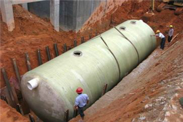 新疆玻璃鋼化糞池價(jià)格 新疆玻璃鋼化糞池價(jià)格