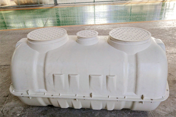 新疆消防水罐.jpg 新疆消防水罐.jpg